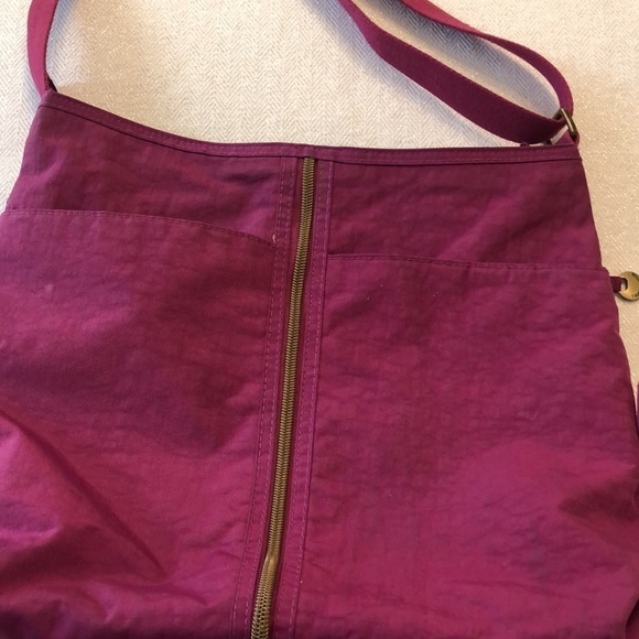 Travelon canvas crossbody bag. - Picture 3 of 11